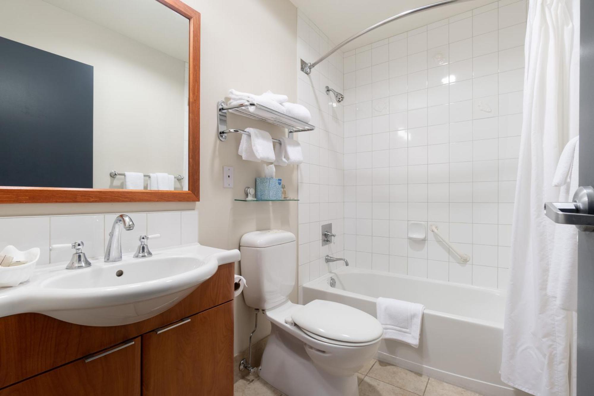 Ocean Promenade Hotel White Rock Chambre photo