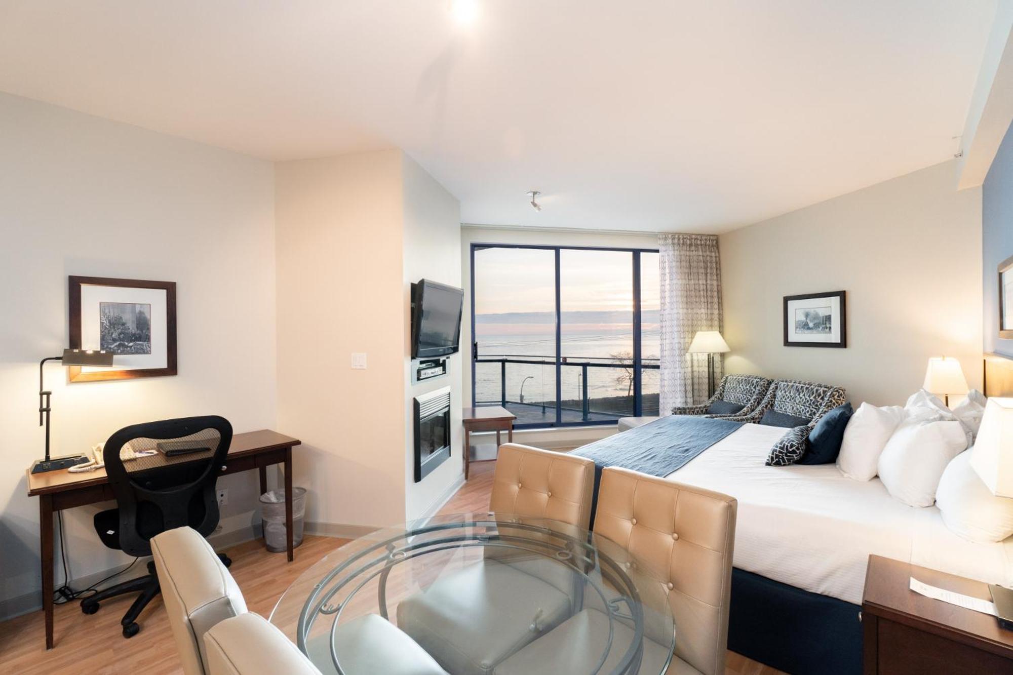 Ocean Promenade Hotel White Rock Chambre photo