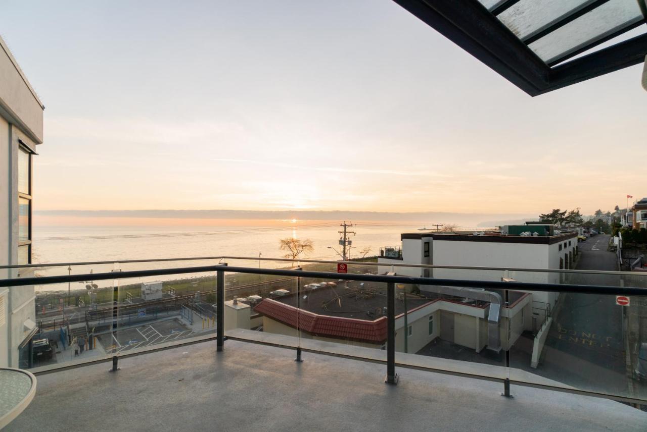 Ocean Promenade Hotel White Rock Extérieur photo
