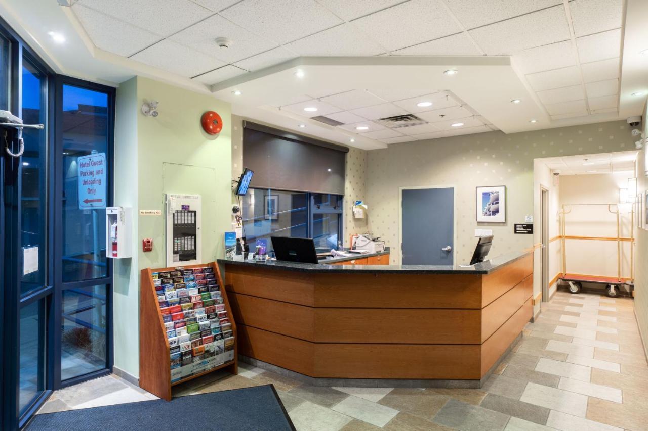 Ocean Promenade Hotel White Rock Extérieur photo