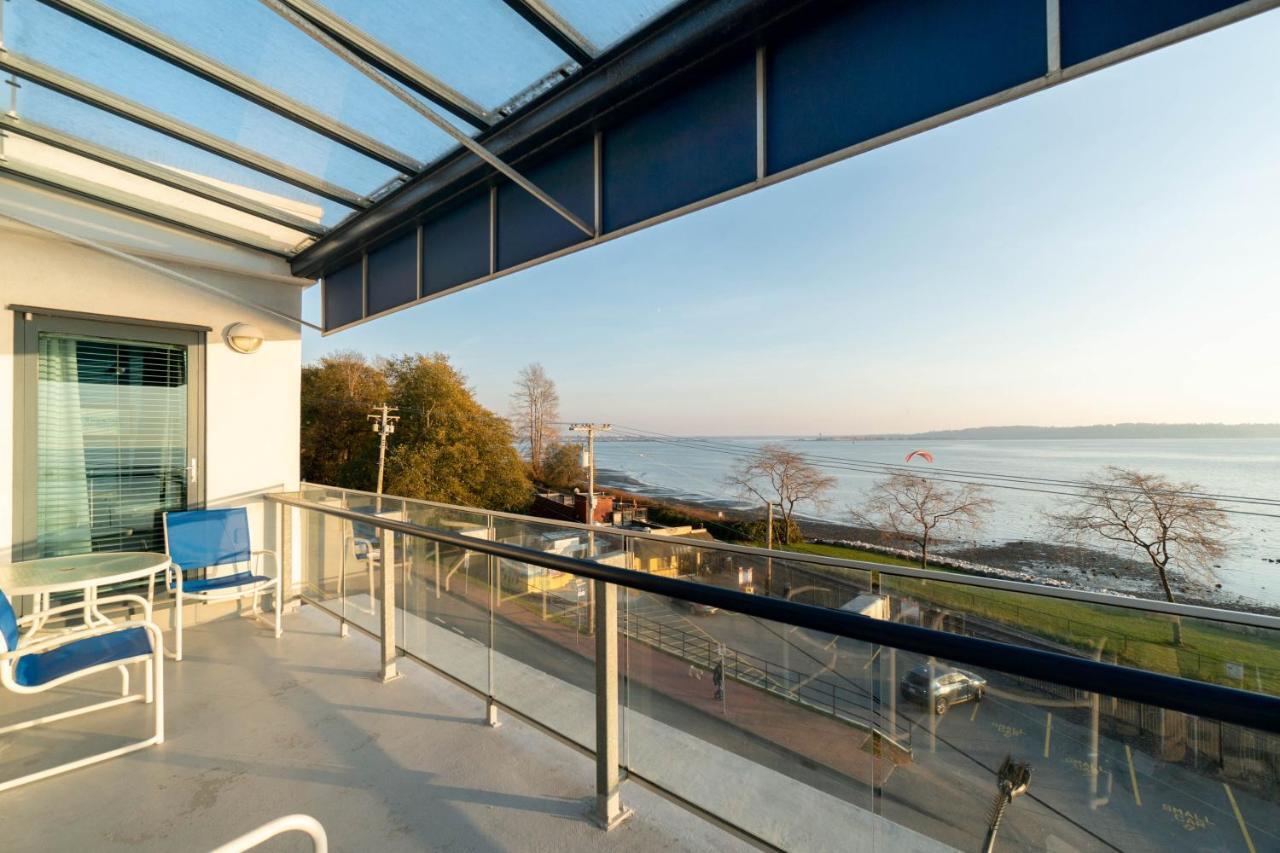 Ocean Promenade Hotel White Rock Extérieur photo